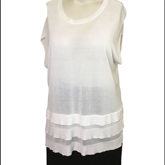 White lose fitting tunic   - Picture 1 of 4